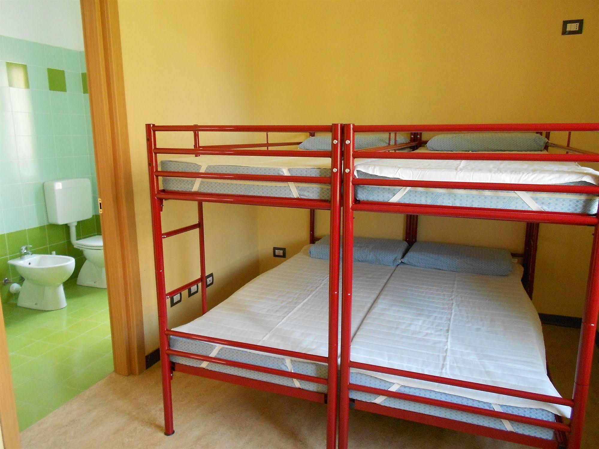Ostello Di Saronno - Malpensa Hostel Exterior photo